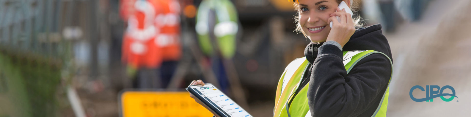 construction worker using cipo on a tablet